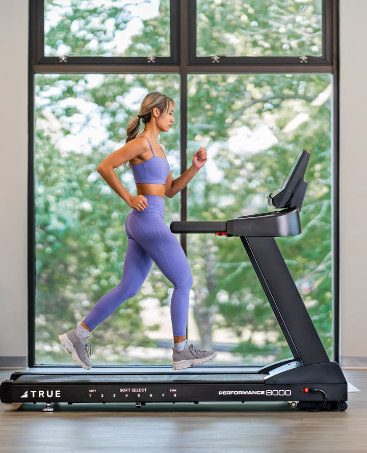 Performance 8000 Treadmill