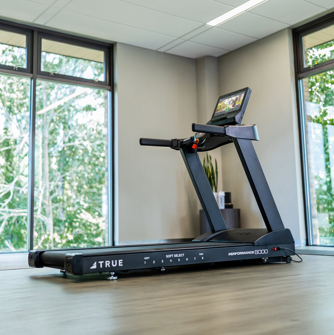 Performance 8000 Treadmill