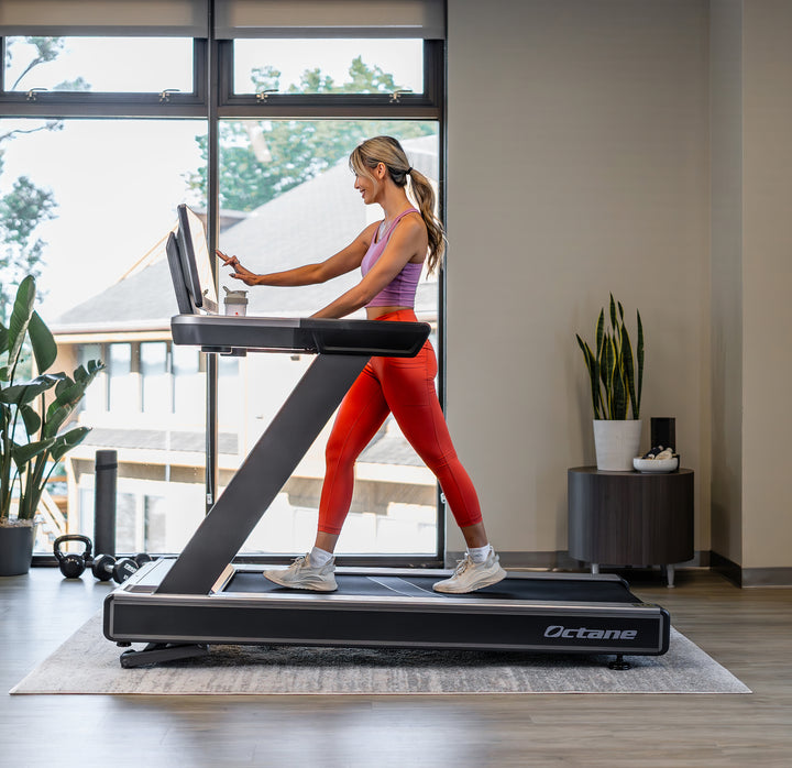 OC220 Treadmill