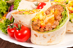 Healthy Recipe: Baked Eggs and Chicken with Spinach Breakfast Burritos
