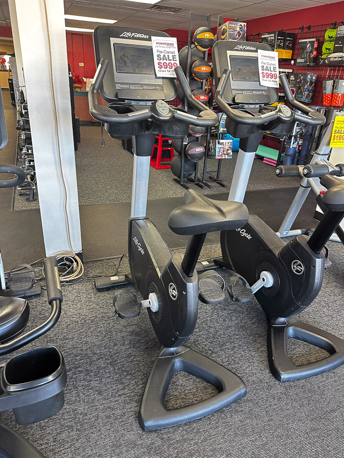 LifeFitness Upright w/ Touch (Full Commercial)