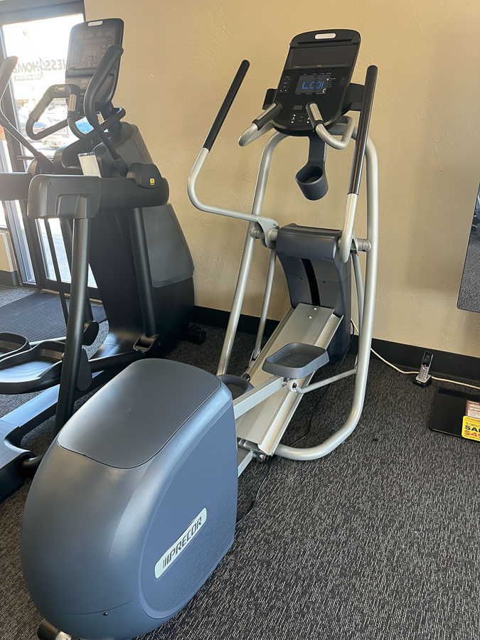 Precor EFX 425 Elliptical