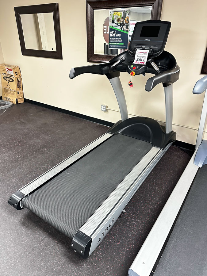 TRUE Excel 900 Series Treadmill