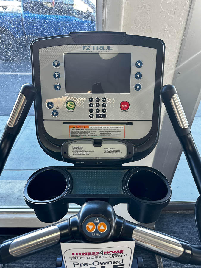 TRUE UC900 Upright Bike